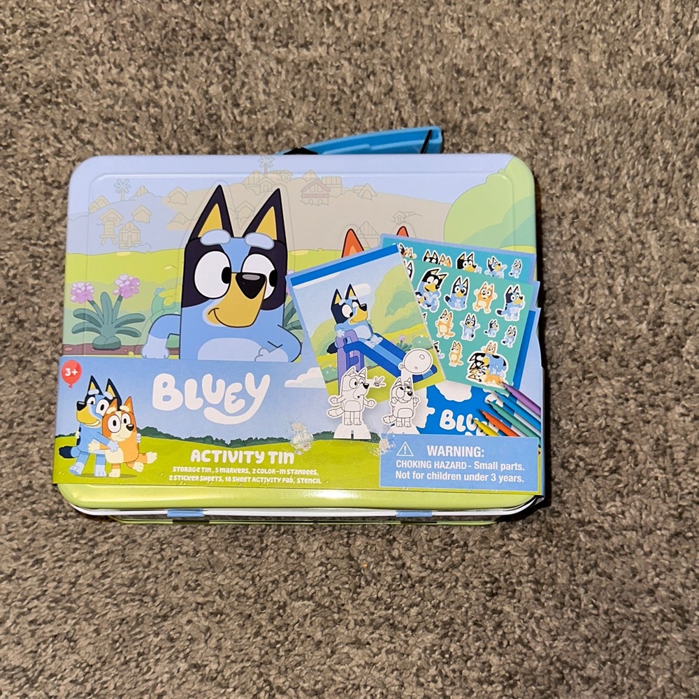 🆕Disney Bluey Activity Tin with Blue and Green Accents